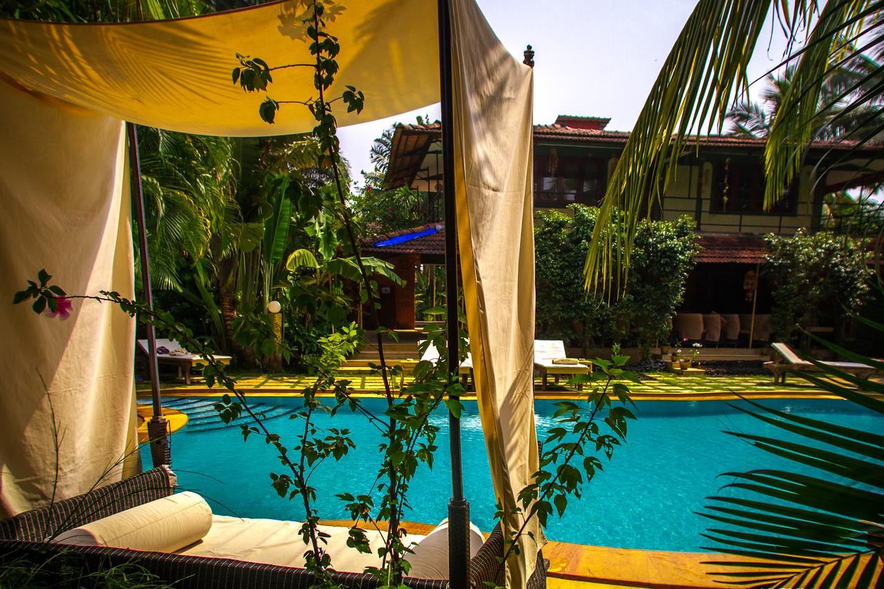 Papa Jolly Eco Resort-Near Morjim Beach Exterior foto