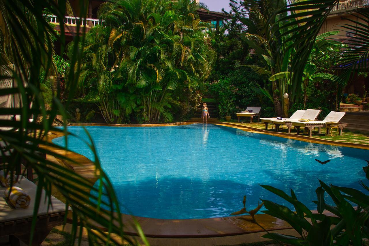 Papa Jolly Eco Resort-Near Morjim Beach Exterior foto